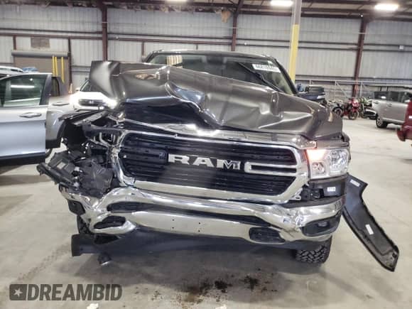 2020 Ram 1500 Big Horn z VIN 1C6SRFBT9LN192851, wystawiony jako Copart lot #66810945 z przebiegiem 103 378 mil mil oraz Nie do naprawy • Non repairable. Historia ofert i sprzedaży dostępna na DreamBid. Obrazek 5.
