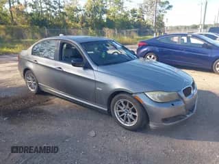 2010 BMW 3 Series 328i с VIN WBAPH7G5XANM48250, выставлен на аукционе IAAI как лот 43493661 с пробегом 221 977 миль миль и . История ставок и продаж доступна на DreamBid. Изображение 1.