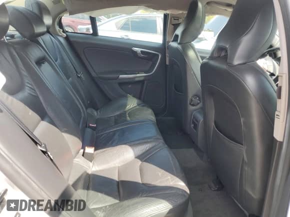 2012 Volvo S60 T5 с VIN YV1622FS0C2110820, выставлен на аукционе Copart как лот 81112215 с пробегом 137 951 миль миль и Списание • Salvage title. История ставок и продаж доступна на DreamBid. Изображение 10.
