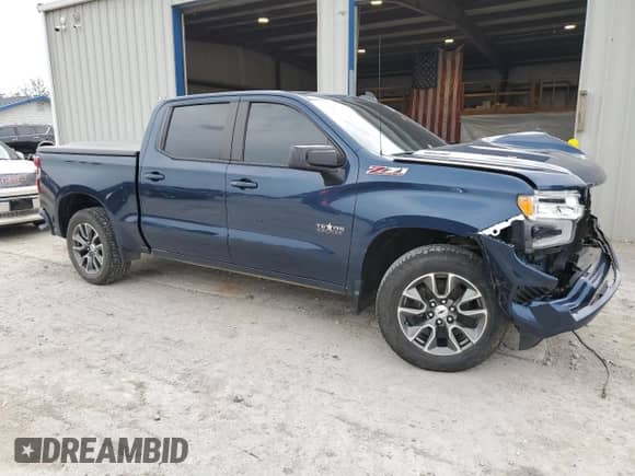 2022 Chevrolet Silverado 1500 RST z VIN 3GCUDEET1NG665210, wystawiony jako Copart lot #59168575 z przebiegiem 45 358 mil mil oraz Szkoda całkowita • Salvage title. Historia ofert i sprzedaży dostępna na DreamBid. Obrazek 4.
