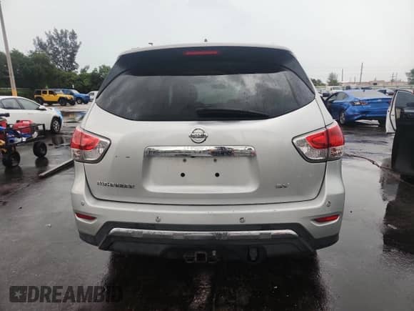 2014 Nissan Pathfinder Platinum z VIN 5N1AR2MN3EC667903, wystawiony jako Copart lot #80018785 z przebiegiem 176 282 mil mil oraz Czysty tytuł • Clean title. Historia ofert i sprzedaży dostępna na DreamBid. Obrazek 6.