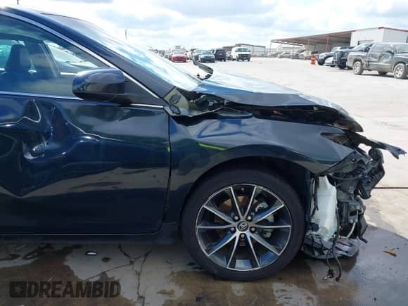 2017 Toyota Camry XLE с VIN 4T1BF1FK6HU737239, выставлен на аукционе IAAI как лот 43277587 с пробегом 60 959 миль миль и . История ставок и продаж доступна на DreamBid. Изображение 18.