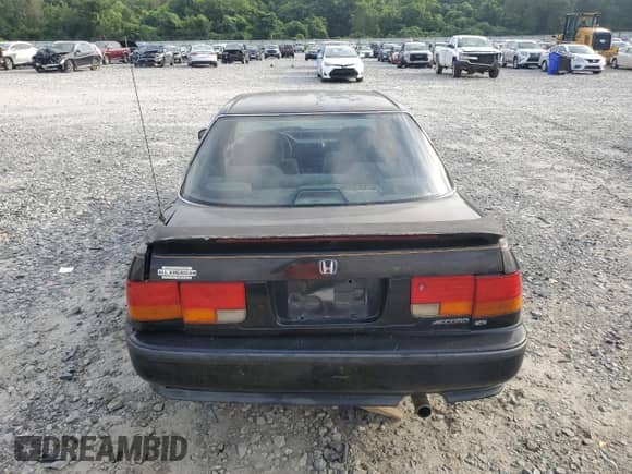 1993 Honda Accord with VIN 1HGCB767XPA087528, listed as a Copart auction lot 62559075 with 260,009 mi miles and Salvage title. Bid and sale history available at DreamBid. Image 6.