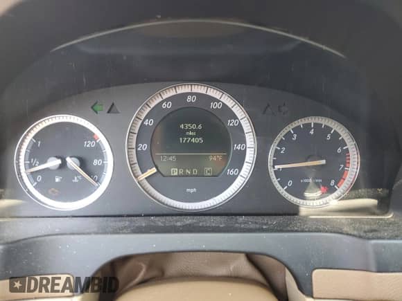 2008 Mercedes-Benz C 300 Sport z VIN WDDGF81X28F062800, wystawiony jako Copart lot #71184825 z przebiegiem 177 405 mil mil oraz Szkoda całkowita • Salvage title. Historia ofert i sprzedaży dostępna na DreamBid. Obrazek 9.