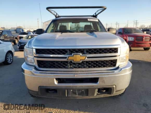 2013 Chevrolet Silverado 2500HD Work Truck с VIN 1GC0KVCG1DF226664, выставлен на аукционе Copart как лот 86743054 с пробегом 191 321 миль миль и Списание • Salvage title. История ставок и продаж доступна на DreamBid. Изображение 5.