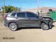 2016 Jeep Cherokee Latitude с VIN 1C4PJMCB5GW345869, выставлен на аукционе IAAI как лот 43406144 с пробегом 123 031 миль миль и . История ставок и продаж доступна на DreamBid. Изображение 13.