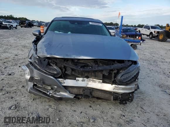 2019 Honda Accord Touring with VIN 1HGCV2F96KA029873, listed as a Copart auction lot 70398085 with 97,634 mi miles and Salvage title. Bid and sale history available at DreamBid. Image 5.