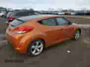 2013 Hyundai Veloster w/Black Int z VIN KMHTC6AD5DU166176, wystawiony jako Copart lot #47588505 z przebiegiem Nie podano mil oraz Nie do naprawy • Non repairable. Historia ofert i sprzedaży dostępna na DreamBid. Obrazek 3.