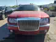 2007 Chrysler 300 C z VIN 2C3KA63H77H813579, wystawiony jako Copart lot #84044905 z przebiegiem 212 751 mil mil oraz Szkoda całkowita • Salvage title. Historia ofert i sprzedaży dostępna na DreamBid. Obrazek 5.