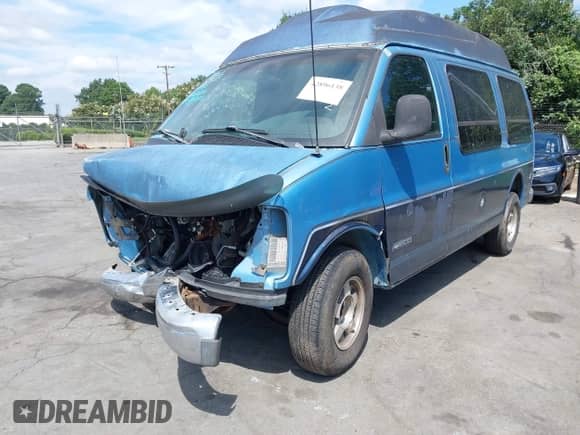 1996 Chevrolet Chevy Van with VIN 1GBFG15R2T1025343, listed as a IAAI auction lot 42896138 with Not provided miles and . Bid and sale history available at DreamBid. Image 19.