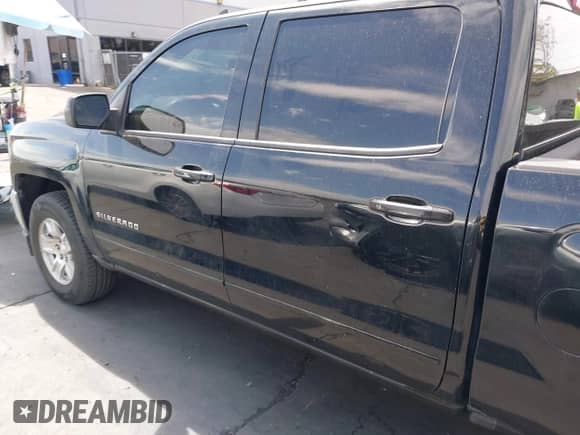 2017 Chevrolet Silverado 1500 LT с VIN 3GCPCREC3HG119634, выставлен на аукционе IAAI как лот 43253768 с пробегом 127 761 миль миль и . История ставок и продаж доступна на DreamBid. Изображение 15.