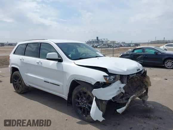 2021 Jeep Grand Cherokee Laredo E z VIN 1C4RJFAGXMC516180, wystawiony jako IAAI lot #41965710 z przebiegiem 47 797 mil mil oraz . Historia ofert i sprzedaży dostępna na DreamBid. Obrazek 1.