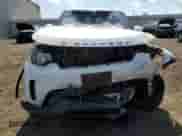 2018 Land Rover Discovery SE z VIN SALRG2RV8JA055121, wystawiony jako Copart lot #71458755 z przebiegiem Nie podano mil oraz Szkoda całkowita • Salvage title. Historia ofert i sprzedaży dostępna na DreamBid. Obrazek 5.