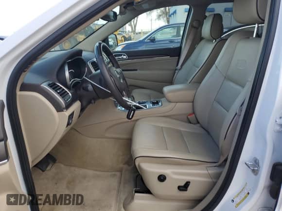 2018 Jeep Grand Cherokee Overland with VIN 1C4RJFCT5JC181349, listed as a Copart auction lot 48743624 with 23,160 mi miles and . Bid and sale history available at DreamBid. Image 7.