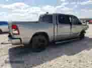 2020 Ram 1500 Lone Star z VIN 1C6RREFT2LN220430, wystawiony jako Copart lot #47590653 z przebiegiem 50 058 mil mil oraz Szkoda całkowita • Salvage title. Historia ofert i sprzedaży dostępna na DreamBid. Obrazek 3.