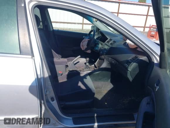 2003 Honda Accord LX with VIN JHMCM553X3C037897, listed as a IAAI auction lot 42184939 with 175,132 mi miles and . Bid and sale history available at DreamBid. Image 5.