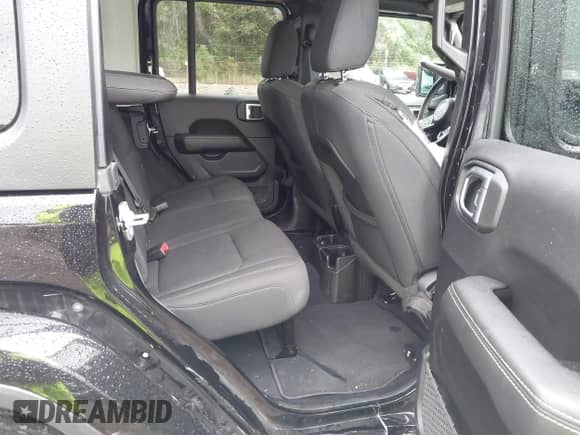 2022 Jeep Wrangler Unlimited Sahara with VIN 1C4HJXEGXNW267813, listed as a IAAI auction lot 40331024 with 30,905 mi miles and . Bid and sale history available at DreamBid. Image 8.