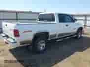 1998 Dodge 1500 z VIN 1B7HF13Z6WJ104111, wystawiony jako IAAI lot #42509757 z przebiegiem 252 472 mil mil oraz . Historia ofert i sprzedaży dostępna na DreamBid. Obrazek 4.