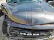 2020 Ram 1500 Lone Star z VIN 1C6RREFTXLN354005, wystawiony jako Copart lot #81134755 z przebiegiem 57 392 mil mil oraz Szkoda całkowita • Salvage title. Historia ofert i sprzedaży dostępna na DreamBid. Obrazek 11.