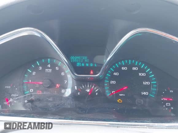 2013 Chevrolet Traverse LT z VIN 1GNKRGKD4DJ128028, wystawiony jako IAAI lot #42000318 z przebiegiem 188 812 mil mil oraz . Historia ofert i sprzedaży dostępna na DreamBid. Obrazek 7.