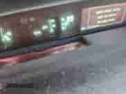 2014 Toyota Prius Two z VIN JTDKN3DU3E0390981, wystawiony jako Copart lot #82243555 z przebiegiem 135 597 mil mil oraz Szkoda całkowita • Salvage title. Historia ofert i sprzedaży dostępna na DreamBid. Obrazek 9.