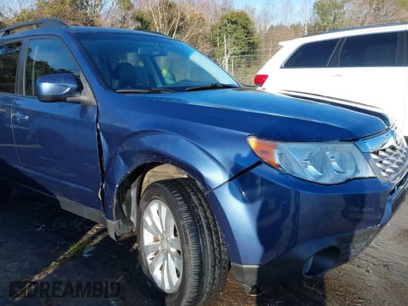 2012 Subaru Forester X Limited z VIN JF2SHBEC0CH445832, wystawiony jako IAAI lot #41535078 z przebiegiem 101 977 mil mil oraz . Historia ofert i sprzedaży dostępna na DreamBid. Obrazek 6.