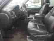 2007 Chevrolet Silverado 1500 LTZ z VIN 3GCEK13M17G551970, wystawiony jako Copart lot #80522755 z przebiegiem Nie podano mil oraz Czysty tytuł • Clean title. Historia ofert i sprzedaży dostępna na DreamBid. Obrazek 7.