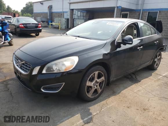 2012 Volvo S60 T5 с VIN YV1622FS1C2113449, выставлен на аукционе Copart как лот 67346225 с пробегом 114 561 миль миль и Списание • Salvage title. История ставок и продаж доступна на DreamBid. Изображение 1.