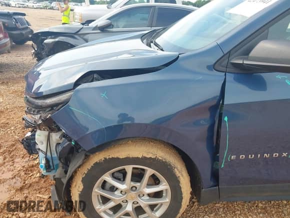 2024 Chevrolet Equinox LS с VIN 3GNAXHEG0RL184383, выставлен на аукционе IAAI как лот 42473941 с пробегом 32 703 миль миль и . История ставок и продаж доступна на DreamBid. Изображение 6.