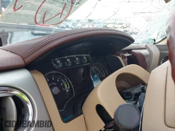 2014 Ford F-150 XL z VIN 1FTFW1ET0EKD73701, wystawiony jako IAAI lot #42316287 z przebiegiem Nie podano mil oraz . Historia ofert i sprzedaży dostępna na DreamBid. Obrazek 7.