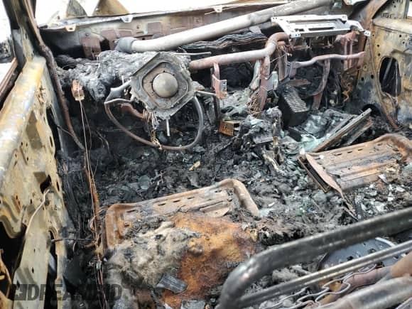 2001 Nissan Frontier SE with VIN 1N6ED27Y41C371421, listed as a Copart auction lot 55676385 with Not provided miles and Salvage title. Bid and sale history available at DreamBid. Image 8.