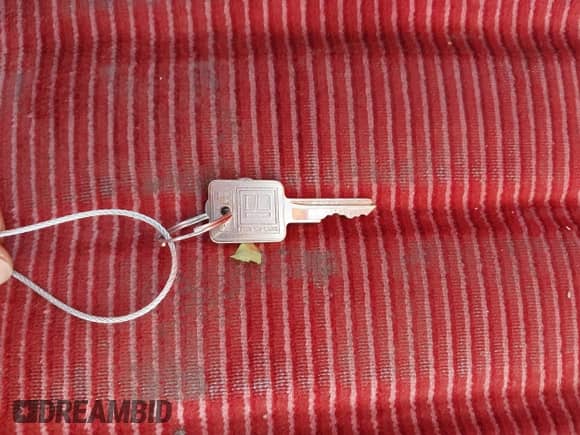 1990 Chevrolet Silverado 2500 с VIN 1GCFC24K4LZ215115, выставлен на аукционе IAAI как лот 42306142 с пробегом 115 085 миль миль и . История ставок и продаж доступна на DreamBid. Изображение 11.