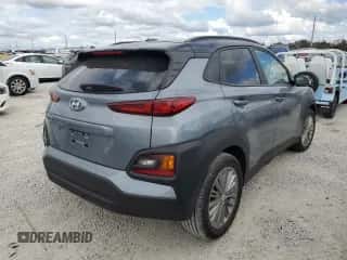 2020 Hyundai Kona SEL с VIN KM8K22AA0LU497579, выставлен на аукционе Copart как лот 62917732 с пробегом Не указан миль и . История ставок и продаж доступна на DreamBid. Изображение 4.