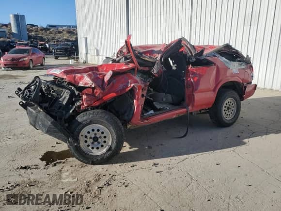 2001 Chevrolet Blazer LS z VIN 1GNCT18W21K218859, wystawiony jako Copart lot #88841755 z przebiegiem Nie podano mil oraz Nie do naprawy • Non repairable. Historia ofert i sprzedaży dostępna na DreamBid. Obrazek 1.