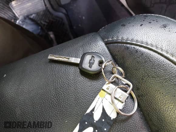 2019 Chevrolet Tahoe LS with VIN 1GNSKAKC9KR336283, listed as a IAAI auction lot 41280975 with 85,682 mi miles and . Bid and sale history available at DreamBid. Image 11.