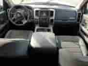 2017 Ram 1500 Big Horn z VIN 1C6RR6LG9HS524862, wystawiony jako Copart lot #57983035 z przebiegiem 69 805 mil mil oraz Szkoda całkowita • Salvage title. Historia ofert i sprzedaży dostępna na DreamBid. Obrazek 8.