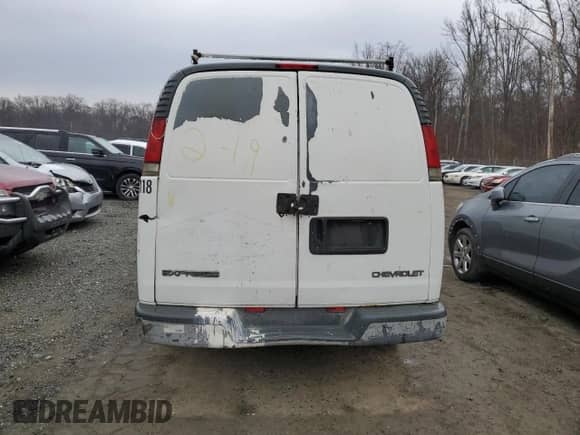 1999 Chevrolet City Express Cargo z VIN 1GCHG39R6X1028715, wystawiony jako Copart lot #46252885 z przebiegiem Nie podano mil oraz Szkoda całkowita • Salvage title. Historia ofert i sprzedaży dostępna na DreamBid. Obrazek 6.