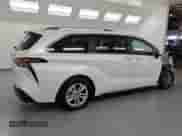 2024 Toyota Sienna Limited с VIN 5TDZRKEC7RS217633, выставлен на аукционе Copart как лот 56478865 с пробегом 2 893 миль миль и Чистый • Clean title. История ставок и продаж доступна на DreamBid. Изображение 3.