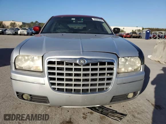 2006 Dodge Magnum with VIN 2D4FV47V46H200679, listed as a Copart auction lot 80905844 with 296,243 mi miles and Salvage title. Bid and sale history available at DreamBid. Image 5.