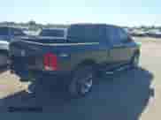 2013 Ram 1500 Express z VIN 1C6RR7FT2DS620955, wystawiony jako IAAI lot #43413142 z przebiegiem 137 938 mil mil oraz . Historia ofert i sprzedaży dostępna na DreamBid. Obrazek 4.