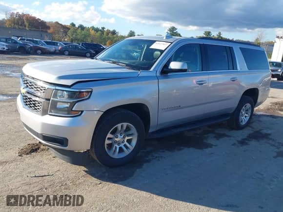 2019 Chevrolet Suburban LT с VIN 1GNSKHKC4KR289284, выставлен на аукционе IAAI как лот 43527937 с пробегом 175 691 миль миль и . История ставок и продаж доступна на DreamBid. Изображение 2.