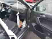 2020 Volkswagen Tiguan SE с VIN 3VV2B7AX6LM156912, выставлен на аукционе IAAI как лот 42823536 с пробегом 30 690 миль миль и . История ставок и продаж доступна на DreamBid. Изображение 5.