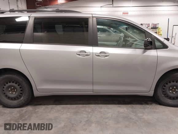2013 Toyota Sienna LE with VIN 5TDJK3DC5DS051372, listed as a IAAI auction lot 42313353 with 174,638 mi miles and . Bid and sale history available at DreamBid. Image 13.
