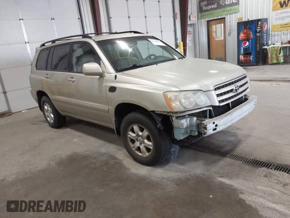2003 Toyota Highlander с VIN JTEHF21A030121955, выставлен на аукционе IAAI как лот 43344952 с пробегом 205 905 миль миль и . История ставок и продаж доступна на DreamBid. Изображение 1.
