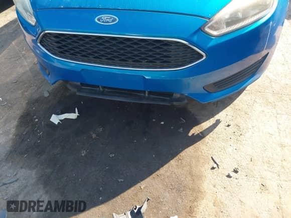 2015 Ford Focus SE z VIN 1FADP3K23FL242002, wystawiony jako IAAI lot #43229105 z przebiegiem 181 919 mil mil oraz . Historia ofert i sprzedaży dostępna na DreamBid. Obrazek 6.