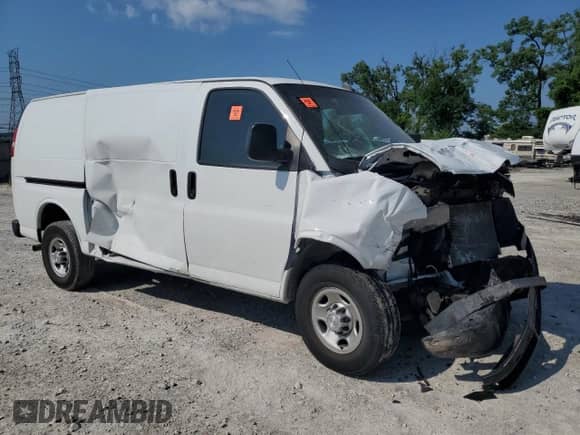 2018 Chevrolet Express Cargo с VIN 1GCWGAFP6J1234963, выставлен на аукционе Copart как лот 63556265 с пробегом Не указан миль и Списание • Salvage title. История ставок и продаж доступна на DreamBid. Изображение 4.