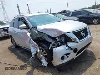 2013 Nissan Pathfinder SL with VIN 5N1AR2MM5DC686734, listed as a IAAI auction lot 42461385 with 171,071 mi miles and . Bid and sale history available at DreamBid. Image 1.