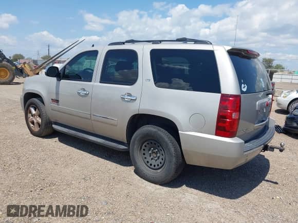 2009 Chevrolet Tahoe LTZ с VIN 1GNFC33J19R158824, выставлен на аукционе IAAI как лот 43129451 с пробегом 176 156 миль миль и . История ставок и продаж доступна на DreamBid. Изображение 3.