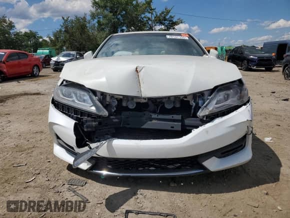 2016 Honda Accord EX-L with VIN 1HGCT2B89GA002032, listed as a Copart auction lot 70137155 with 111,068 mi miles and Salvage title. Bid and sale history available at DreamBid. Image 5.