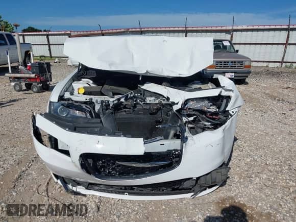 2019 Chrysler 300 S с VIN 2C3CCABG6KH755824, выставлен на аукционе IAAI как лот 42800009 с пробегом 43 059 миль миль и . История ставок и продаж доступна на DreamBid. Изображение 12.